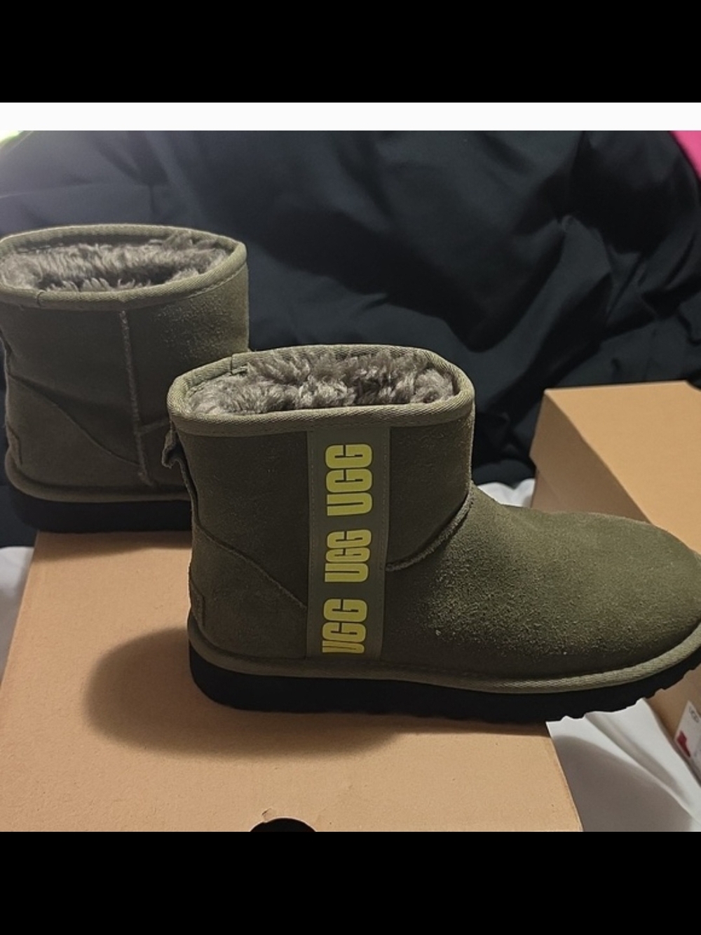 UGG  Classic Mini Boot in Olive